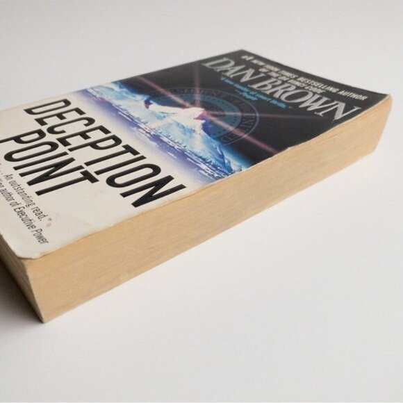 Deception Point - Dan brown - Picture 4 of 8